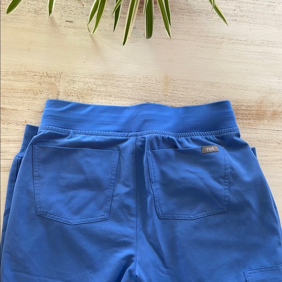 Figs Blue Jogger Style Scrubs for all day Comfort - Picture 6 of 6